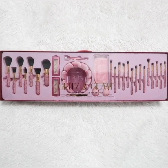 ✨️💕 Blush Glitz & Glam | 30pc Essentials Collection Brush Set pink ✨️💕 - Picture 1 of 9